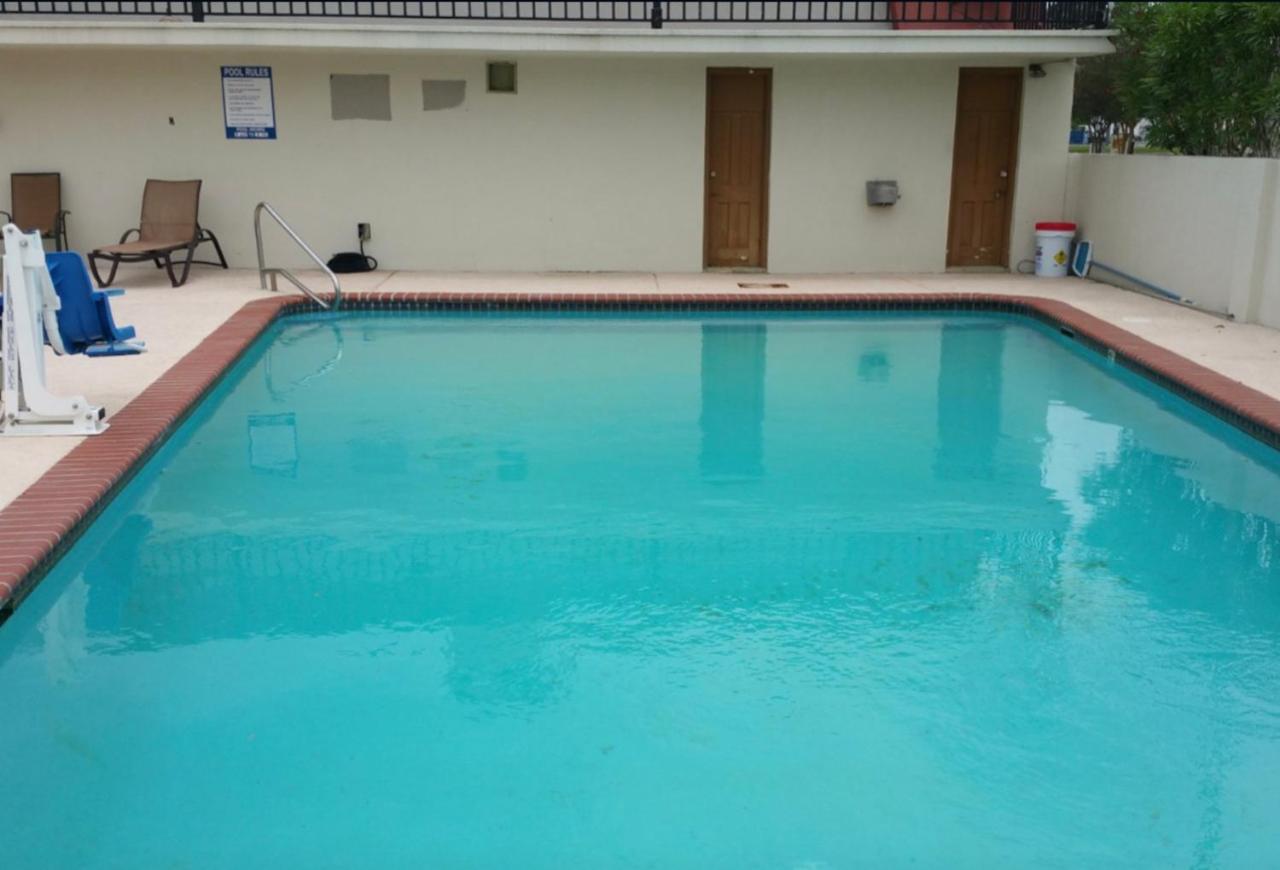 Oyo Hotel Lafayette La I-10 & University ภายนอก รูปภาพ