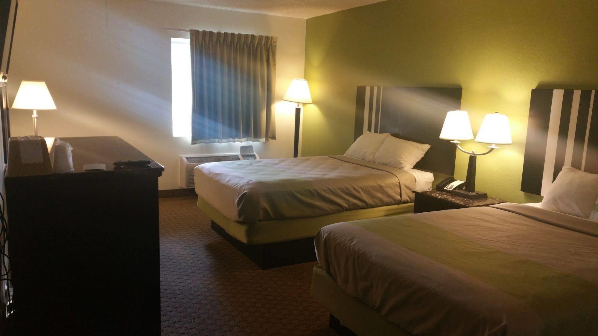 Oyo Hotel Lafayette La I-10 & University ภายนอก รูปภาพ