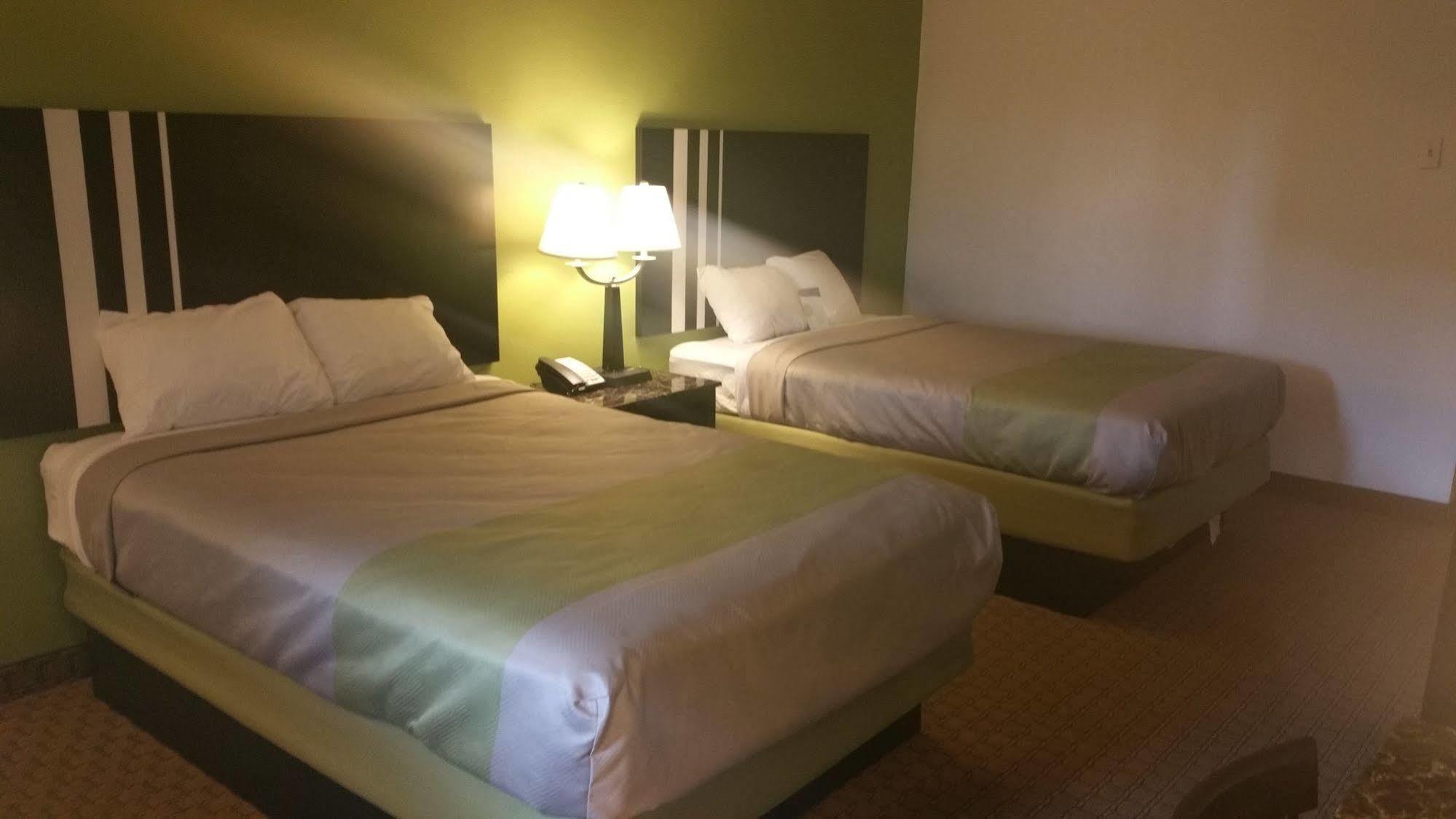 Oyo Hotel Lafayette La I-10 & University ภายนอก รูปภาพ