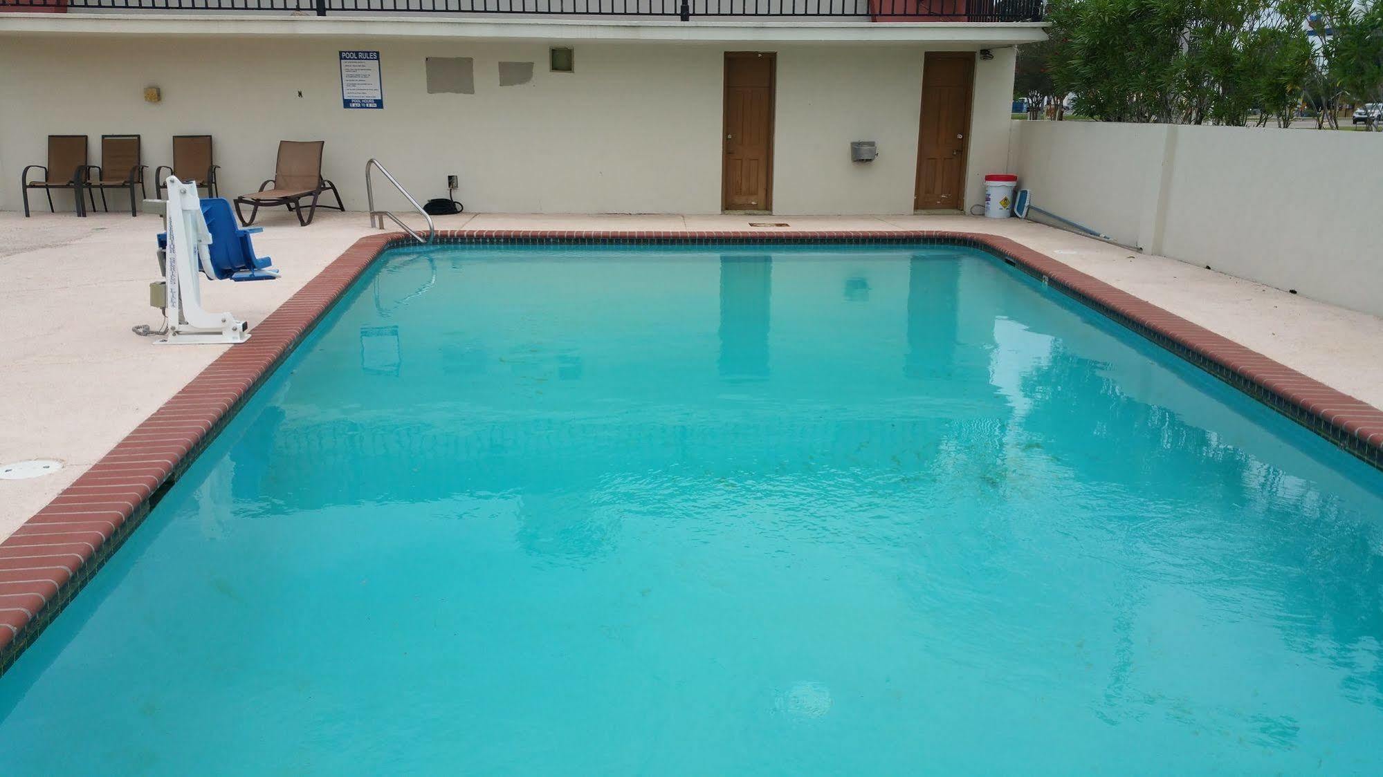 Oyo Hotel Lafayette La I-10 & University ภายนอก รูปภาพ