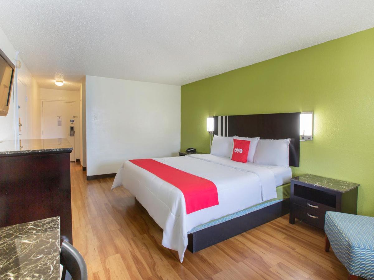 Oyo Hotel Lafayette La I-10 & University ภายนอก รูปภาพ