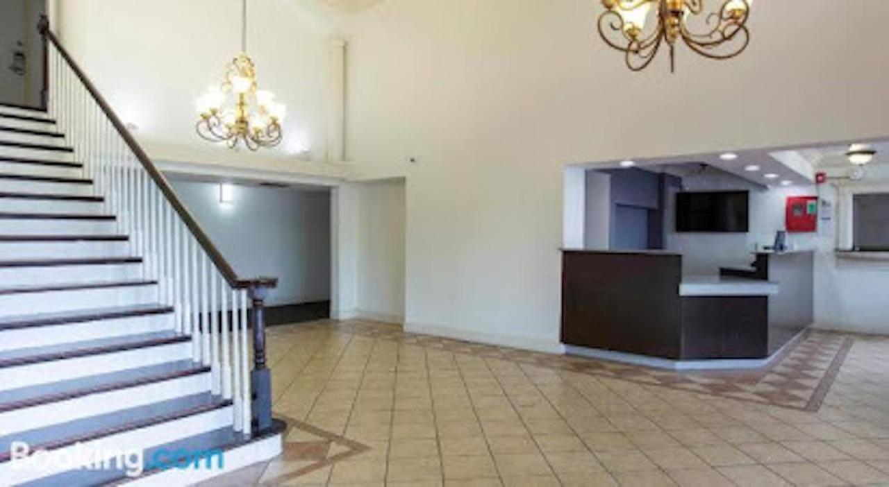 Oyo Hotel Lafayette La I-10 & University ภายนอก รูปภาพ
